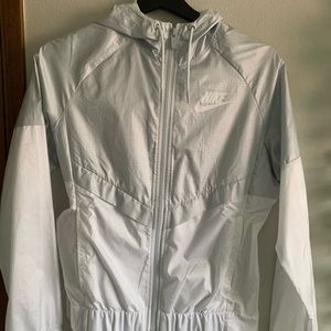 Nike Windbreaker Sliver/white